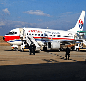 佳木斯东郊航空运输航空快运业稳步发展的原因是什么？